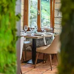 Logis Restaurante La Casa De Juansabeli Arenas De Cabrales