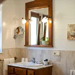Hotel Logis Restaurante La Casa De Juansabeli Arenas De Cabrales