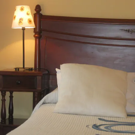 Logis Restaurante La Casa De Juansabeli Аренас-де-Кабралес