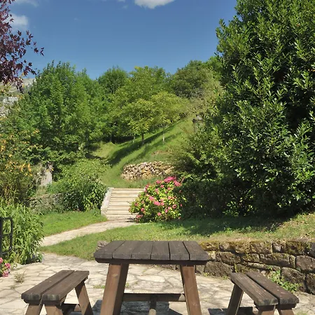 Отель Logis Restaurante La Casa De Juansabeli Аренас-де-Кабралес