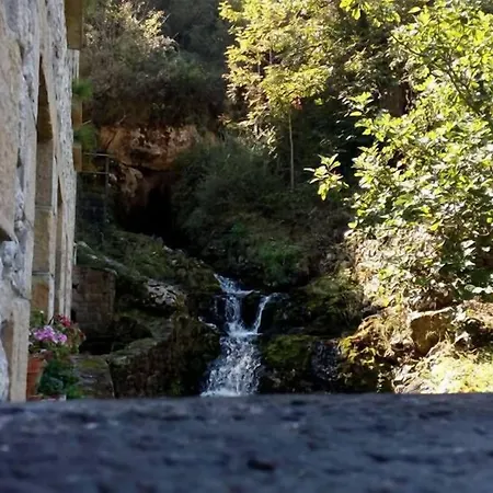 Logis Restaurante La Casa De Juansabeli 2*