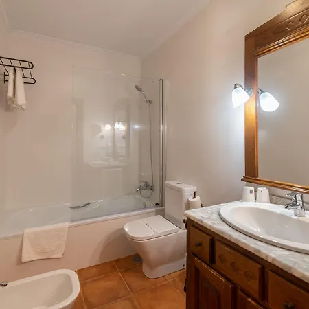 Logis Restaurante La Casa De Juansabeli Отель 2*