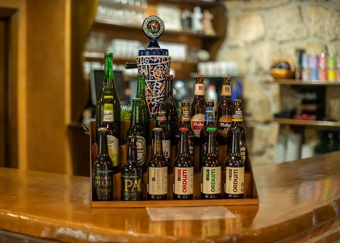 Logis Restaurante La Casa De Juansabeli Hotel 2*