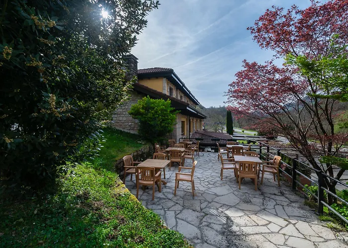 Logis Restaurante La Casa De Juansabeli Hotel Arenas De Cabrales