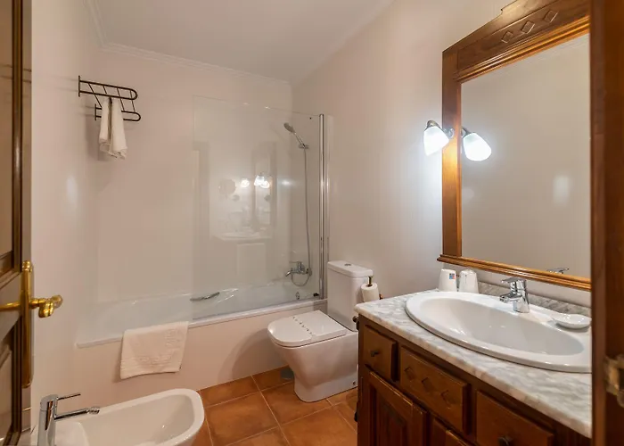 Logis Restaurante La Casa De Juansabeli Hotel 2*